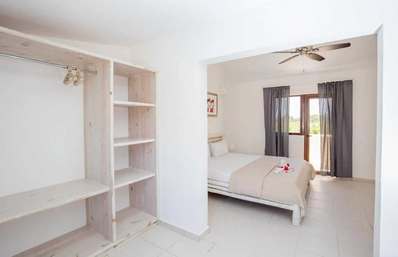 Los Corales Beach Village فندق بونتا كانا
