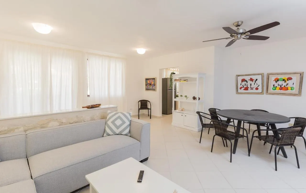 Los Corales Beach Village فندق بونتا كانا
