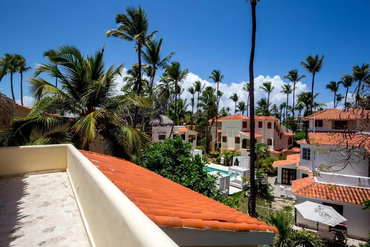 Los Corales Beach Village فندق