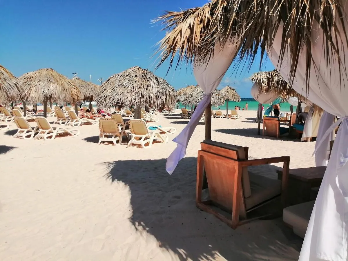 Los Corales Beach Village 4*, بونتا كانا جمهورية الدومينيكان