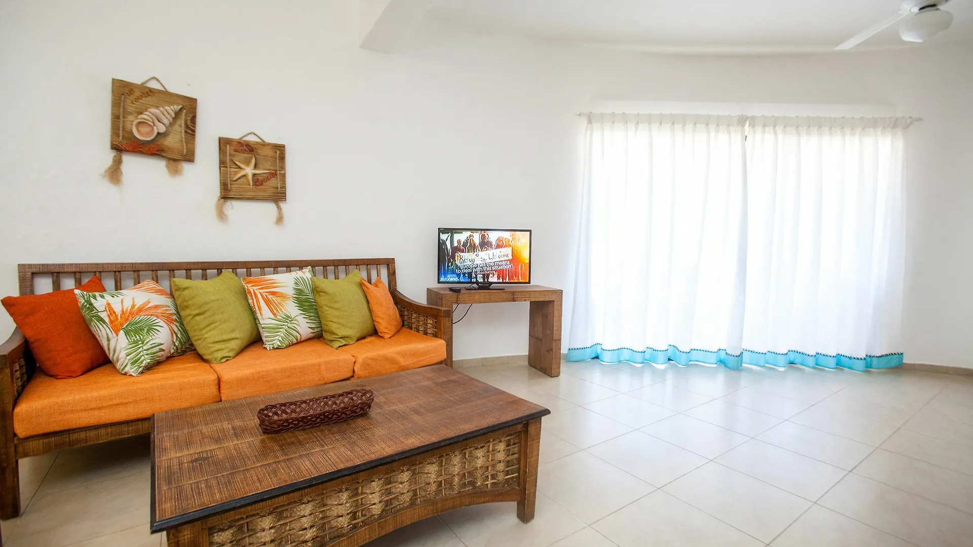 فندق Los Corales Beach Village