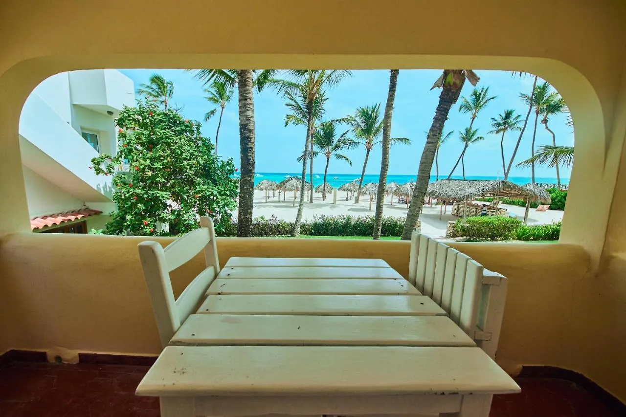 فندق Los Corales Beach Village